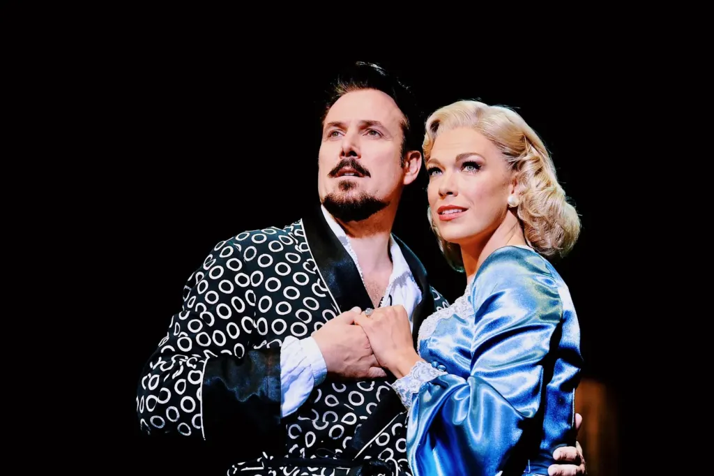 Kiss Me, Kate production still